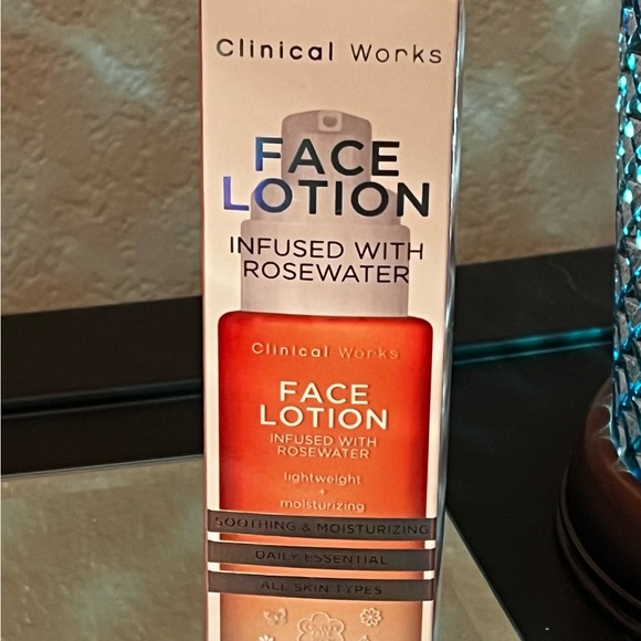 Clincial Works Face Lotion infused with Rosewater lightweight & moisturizing NIB - Picture 4 of 8